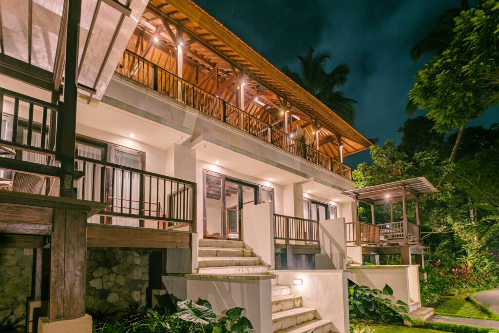 1.1.3.18. Outdoor Area-Night View