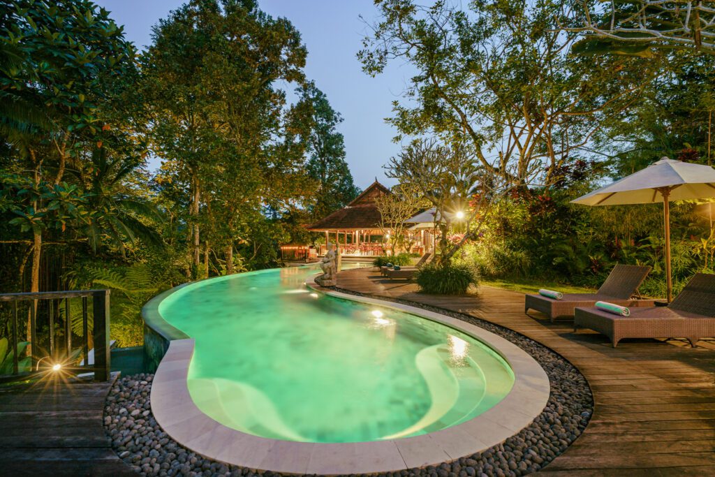 1.2.1.5. Main Pool - Night View