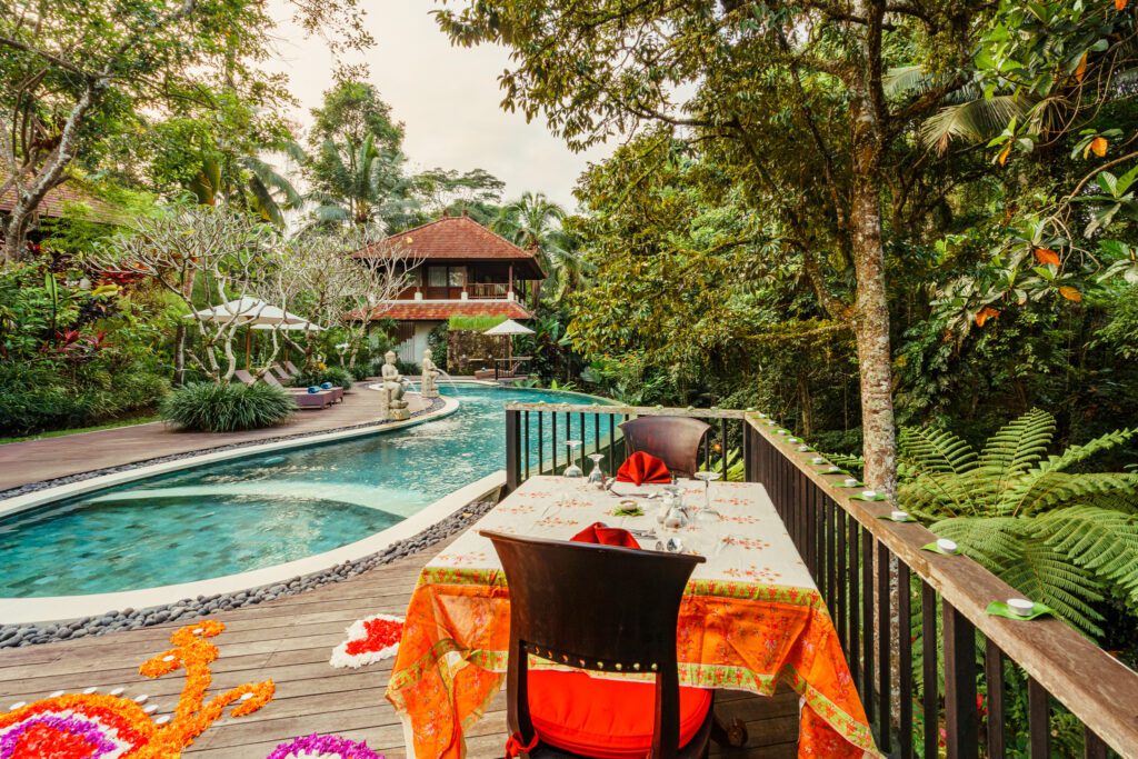 1.2.2.6. Romantic Dinner Setup - Pool View