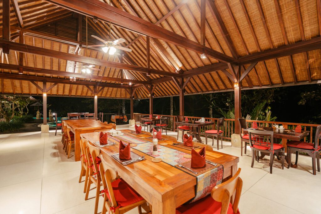 1.2.2.7. Side Table - Night View