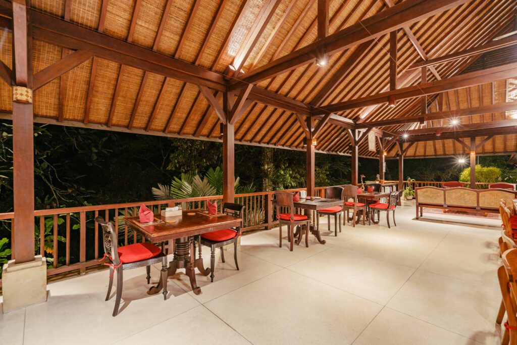 1.2.2.8. Side Table - Night View