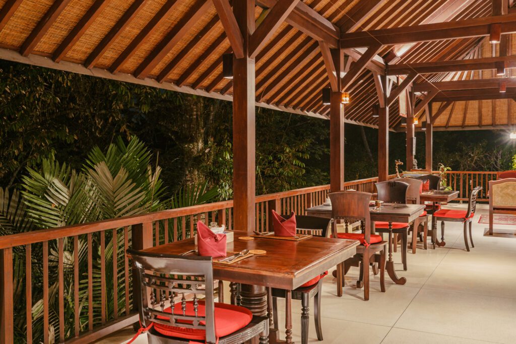 1.2.2.9. Centre Table - Night View